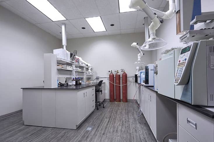 實(shí)驗(yàn)室裝修公司 實(shí)驗(yàn)室裝修公司